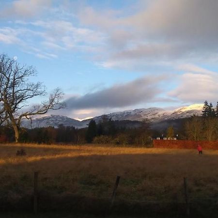Bed and Breakfast Aquila Retreats à Comrie Extérieur photo