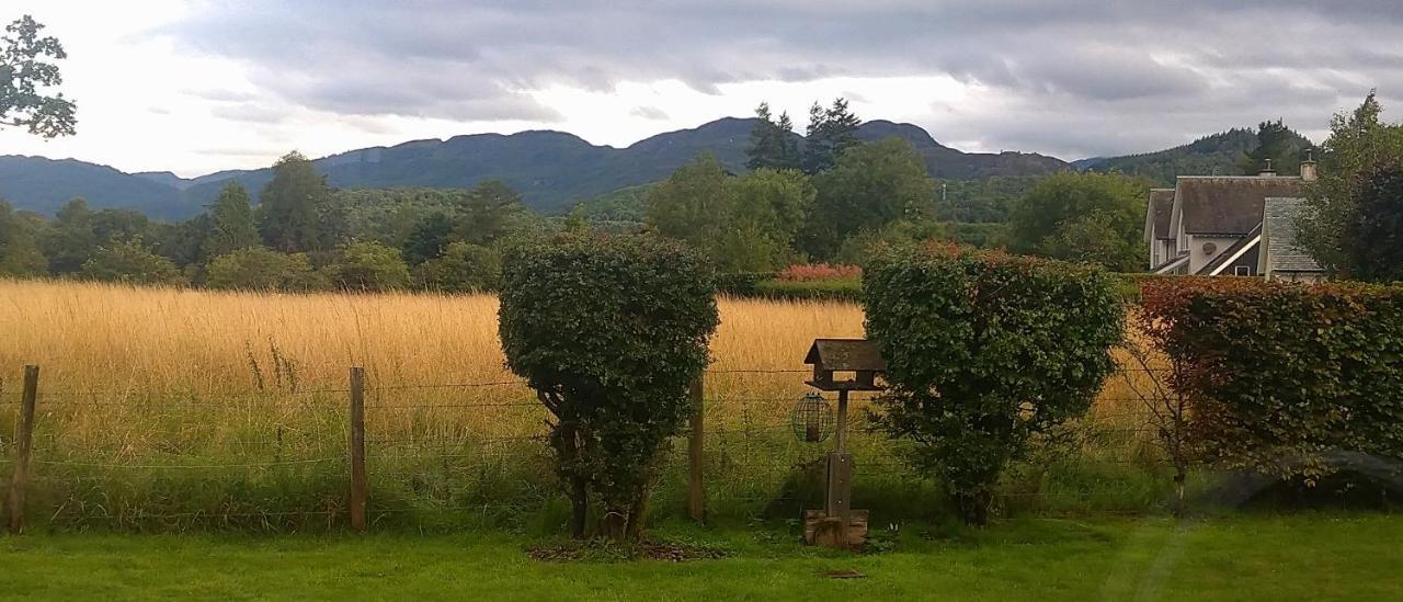 Bed and Breakfast Aquila Retreats à Comrie Extérieur photo