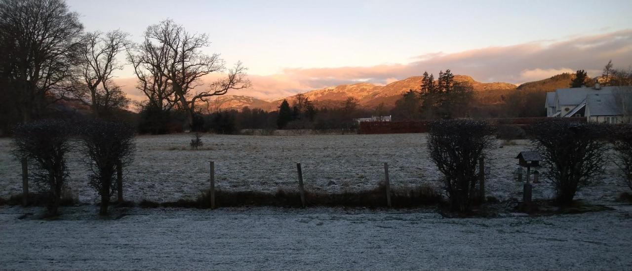 Bed and Breakfast Aquila Retreats à Comrie Extérieur photo